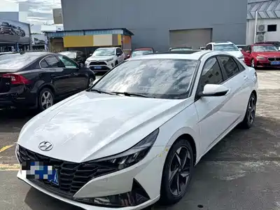 Hyundai Elantra 2021