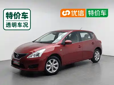 Nissan Tiida 2015