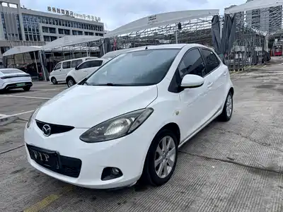 Mazda 2 2011