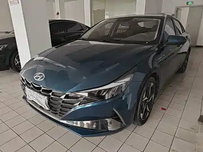 Hyundai Elantra 2022