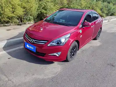 Hyundai Verna 2015