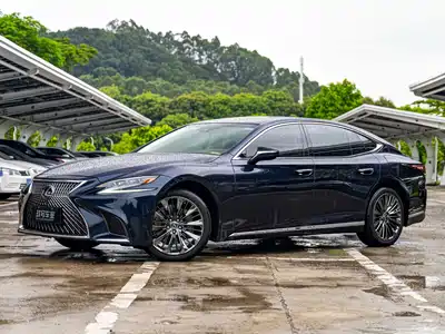 Lexus LS 2020