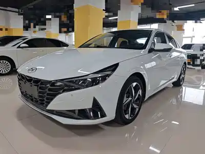 Hyundai Elantra 2022
