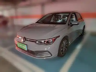Volkswagen Golf 2021