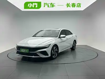 Hyundai Elantra 2023