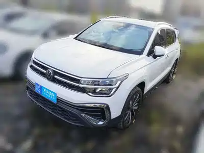 Volkswagen Tharu 2025