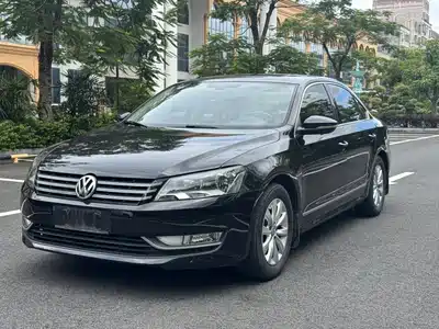 Volkswagen Sagitar 2015