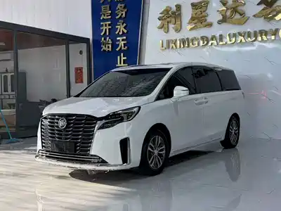 Buick GL8 2023