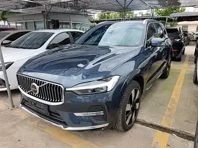 Volvo XC60 Plug-in Hybrid 2024