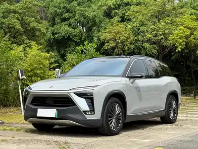 NIO ES8 2023