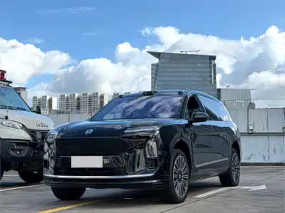 NIO ES8 2025