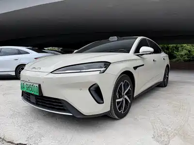 BYD Seal 07 DM-i 2025