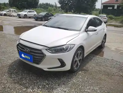 Hyundai Elantra 2019