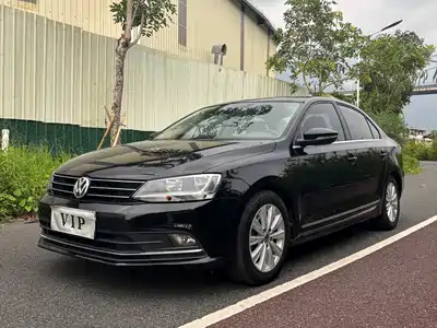 Volkswagen Sagitar 2016