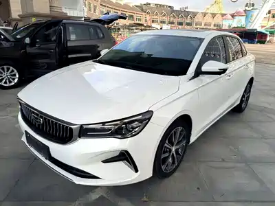 Geely Emgrand 2024