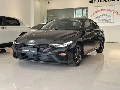 Hyundai Elantra 2023