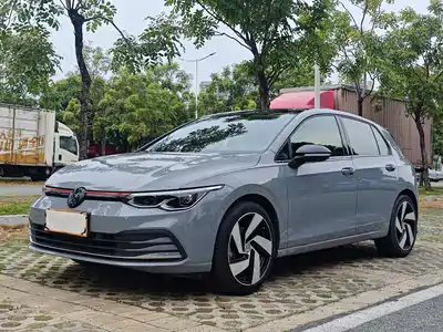 Volkswagen Golf 2021