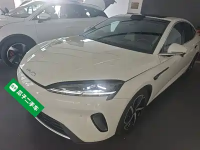 BYD Seal 07 DM-i 2025
