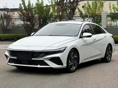 Hyundai Elantra 2023