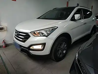 Hyundai Santa Fe 2015