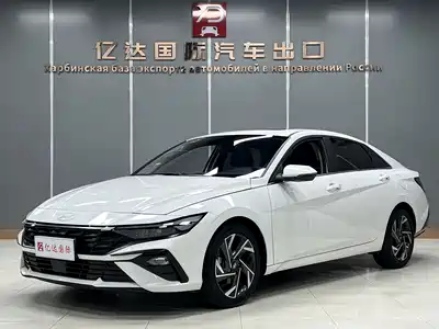 Hyundai Elantra 2023