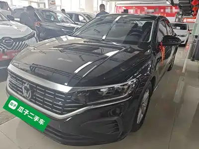 Volkswagen Passat 2025
