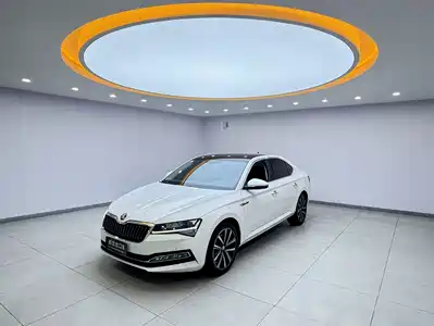 Škoda Superb 2023