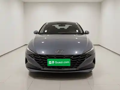 Hyundai Elantra 2022