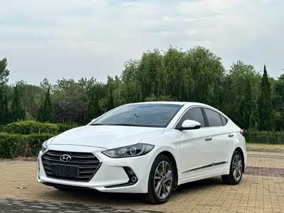 Hyundai Elantra 2016