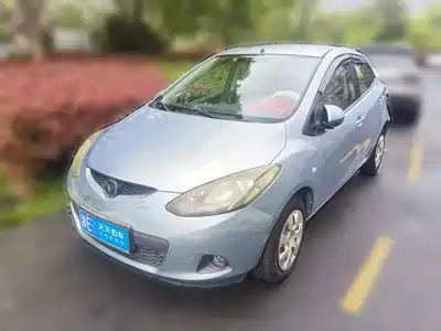 Mazda 2 2010