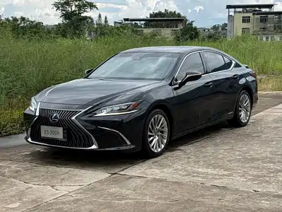 Lexus ES 2020