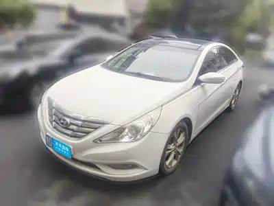 Hyundai Sonata 2011