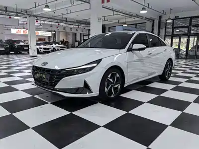 Hyundai Elantra 2023