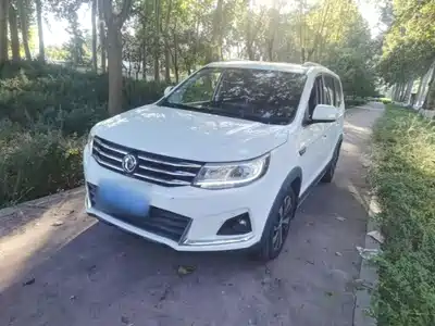Dongfeng Fengxing Jingyi X6 2017