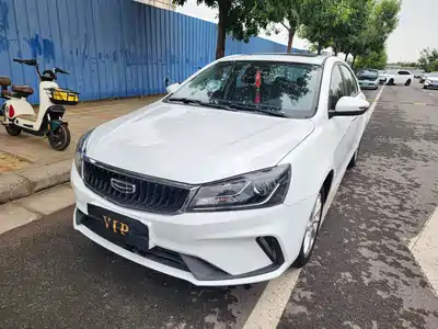 Geely Emgrand 2021