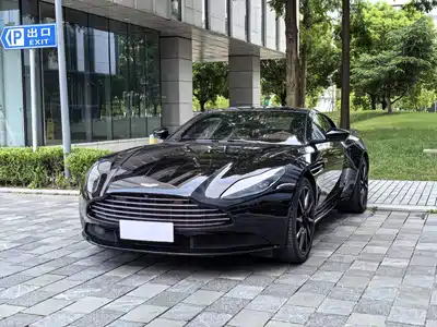 Aston Martin DB11 2018
