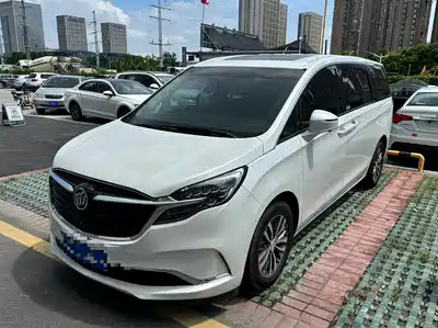 Buick GL8 2021