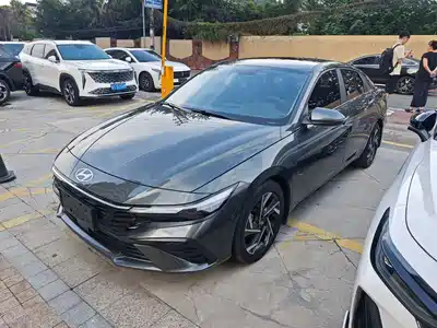 Hyundai Elantra 2024