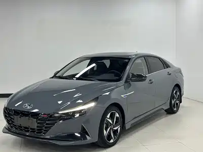 Hyundai Elantra 2022