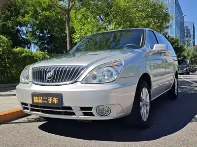 Buick GL8 2013