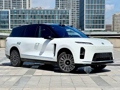 NIO ES8 2025