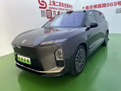 NIO ES8 2025