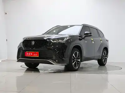 Toyota Crown Kluger 2024