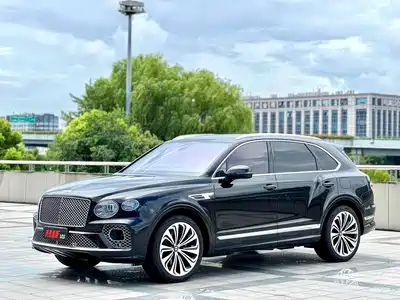 Bentley Bentayga Hybrid 2024