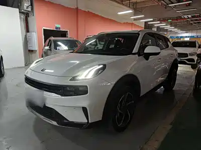 Lynk & Co 06 EM-P 2021
