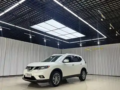 Nissan X-Trail 2014