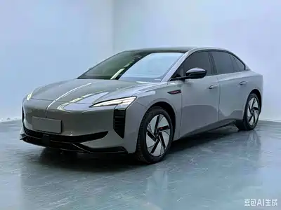 Hongqi EH7 2025