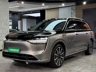 AITO Wenjie M9 2025