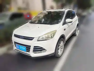 Ford Kuga 2015