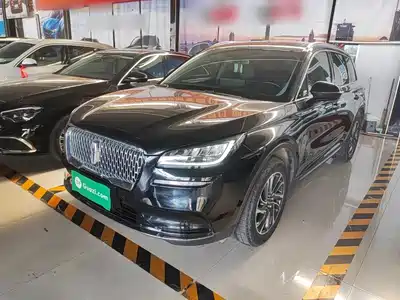 Lincoln Adventurer 2022